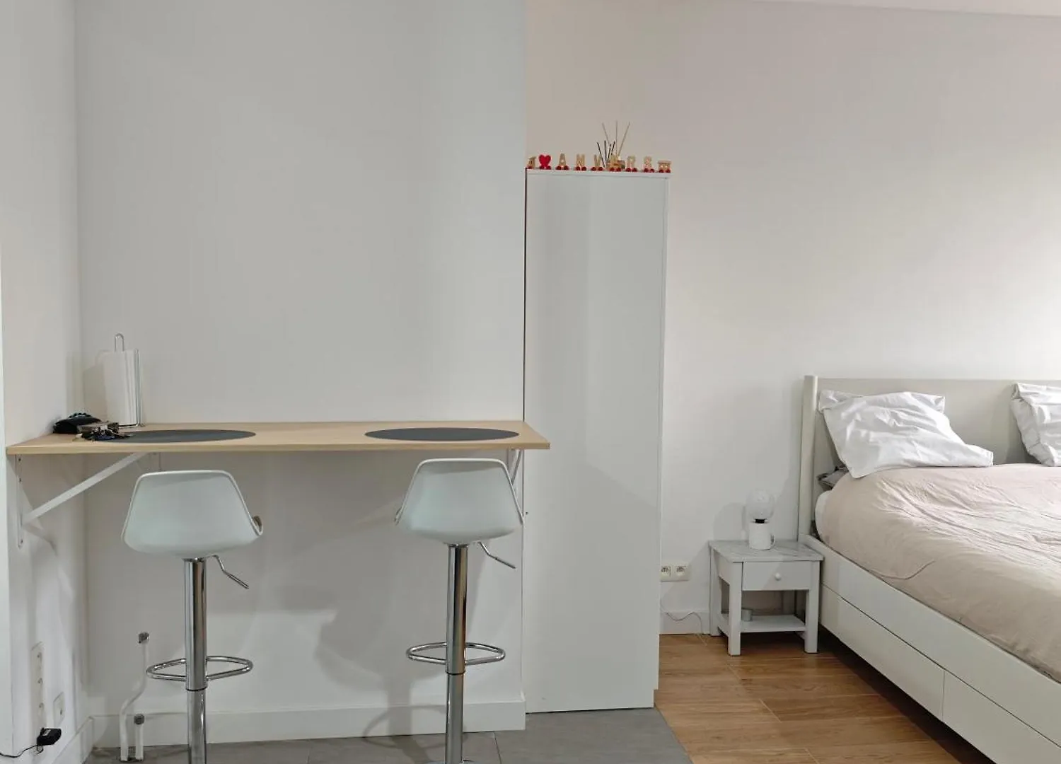 Charmante Studio 45M2 Anvers 0*,  Belçika